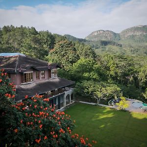 Hotel Dendrobium House Near Kandy Exterior photo