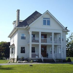 Bed and Breakfast A La Gallarie Niagara-on-the-Lake Exterior photo