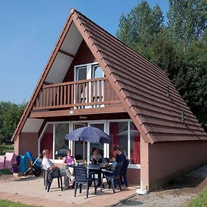 Willa Bungalow In A Holiday Park Near Maastricht Susteren Exterior photo