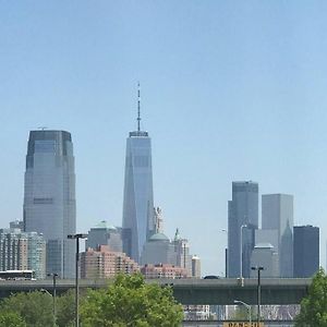 Private Apartment With Nyc Views Right Outside Nyc Jersey City Exterior photo