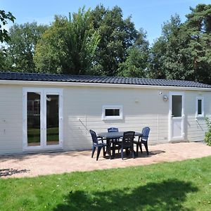 Willa Well-Kept Chalet Near The Maasduinen Belfeld Exterior photo