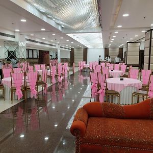 Hotel Nj Portico By Standard Weddings And Party Maker Dehradun Exterior photo