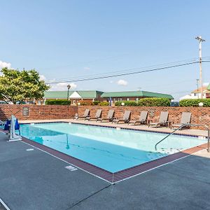 Comfort Inn Aikens Center Martinsburg Exterior photo