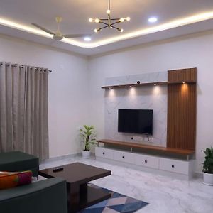 Apartament Aavasam - 3Bhk- Gachibowli Hajdarabad Exterior photo