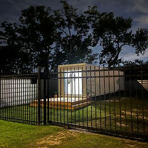 Newly Constructed Container Home Central Houston Exterior photo