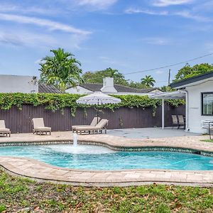 Willa Pool & Bbq With The Family Biscayne Park Exterior photo