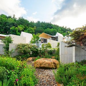 Dalto Resort Poolvilla Glamping Yeongdeok Exterior photo