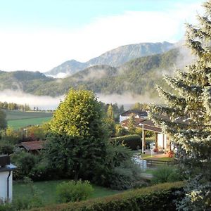 Willa Ferienhaeuser Gemswandweg In Weissensee Hafenegg Exterior photo