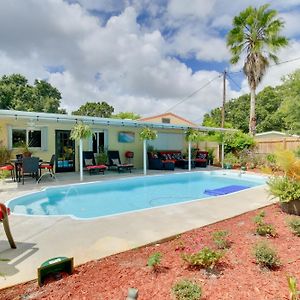 St Petersburg Home With Tropical Yard And Pool! Sankt Petersburg Exterior photo