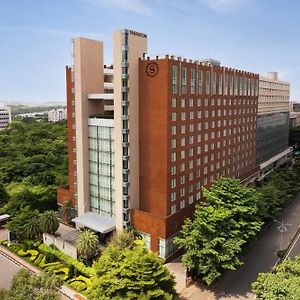 Sheraton Hyderabad Hotel Exterior photo