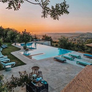 Hotel Abdelli Terraces In Batroûn Exterior photo