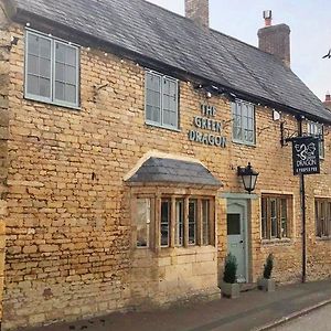 Hotel The Green Dragon Brigstock Exterior photo