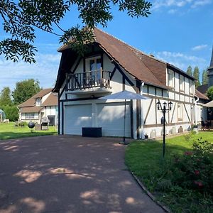 Chic Et Charme Cottage Suzay Exterior photo