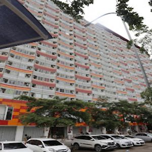 Hotel Capital O 93730 Alima View Syariah Bekasi Exterior photo