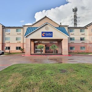 Comfort Inn & Suites Westfield Exterior photo