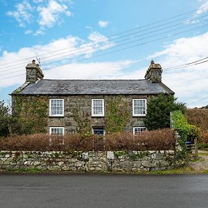 Willa Ty Mawr Llanfair Exterior photo