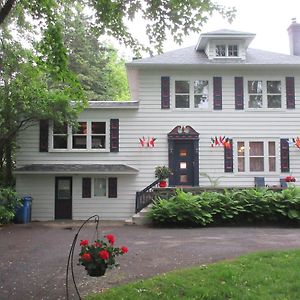 Bed and Breakfast Gite Saint-Laurent Trois-Rivières Exterior photo