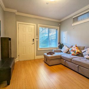 Cozy Home With 3Beds2Baths In Marpole Vancouver Exterior photo