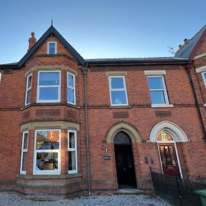 University Apartment • Sleeps 8 Loughborough Exterior photo