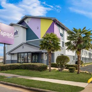 Hotel Spark By Hilton Norfolk Exterior photo