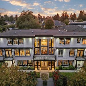 Empress Palace Hotel Surrey Exterior photo