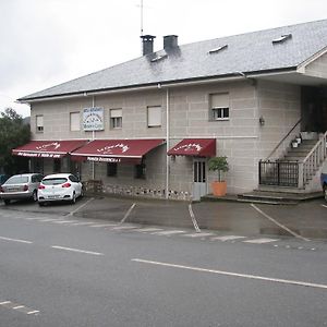 Hotel Hostal Meson Do Loyo Portomarin Exterior photo