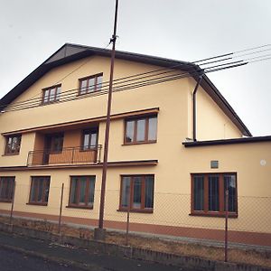 Hotel Penzion Taurus Litomyšl Exterior photo