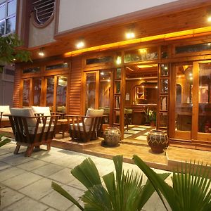 Eureka Athiri Inn Hulhumale Exterior photo