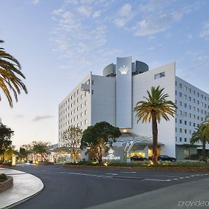 Hotel Crown Promenade Perth Exterior photo
