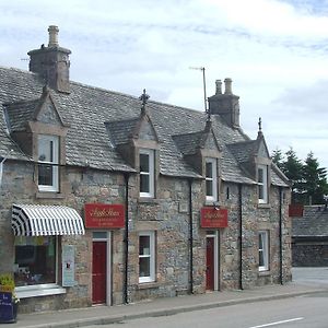 Argyle Guest House Tomintoul Exterior photo