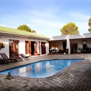 Fynbos Guest House Riversdale Exterior photo