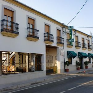 Hotel Hostal Las Tres Jotas Alcaracejos Exterior photo