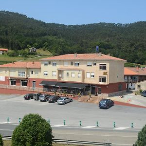 Hotel Hostal Baviera Pesués Exterior photo