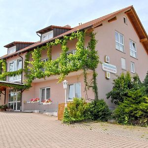 Hotel Gaestehaus Kleine Kalmit Landau in der Pfalz Exterior photo