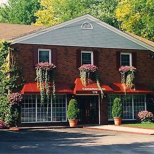 Canterbury Inn Niagara-on-the-Lake Exterior photo