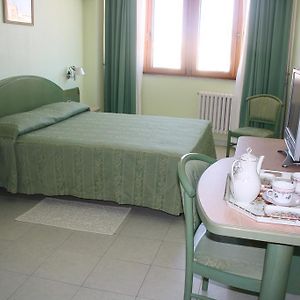 Hotel Grillo Nuoro  Room photo