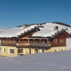 Appartements Karbon Seiser Alm Exterior photo