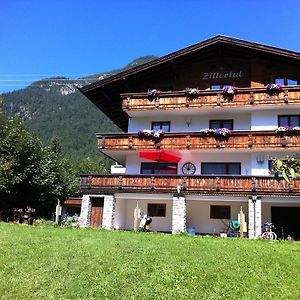 Apartament Haus Zillertal Am Achensee Maurach  Exterior photo