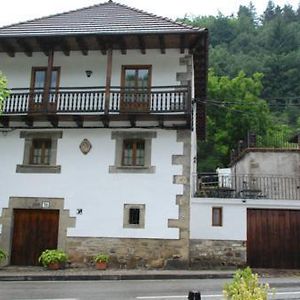 Apartament Casa Rural Janet Izalzu Exterior photo