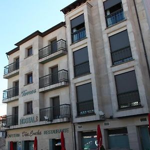 Hotel Hostal Torres San Leonardo de Yagüe Exterior photo