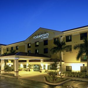 Hotel Four Points By Sheraton Fort Myers Airport Exterior photo