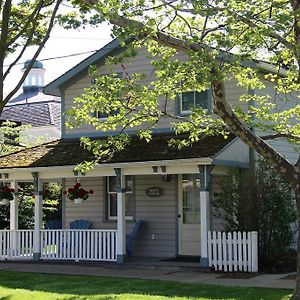 The Swayze Cottage Niagara-on-the-Lake Exterior photo