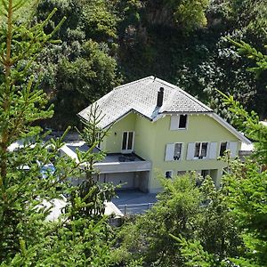 Willa Ferienhaus Gruener Heinrich Andermatt Exterior photo