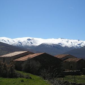 Pensjonat El Tormal Navalonguilla Exterior photo