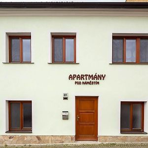 Apartmany pod Namestim Telcz Exterior photo