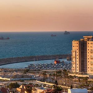 Apartment 5 Minutes From The Sea Aszdod Exterior photo