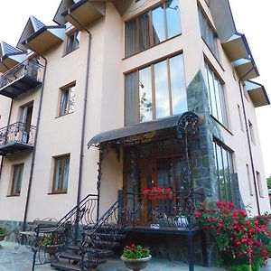 Bed and Breakfast Glanz Jaremcze Exterior photo