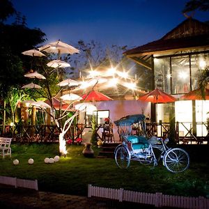 Hotel Baan Puang Petch Chiang Mai Exterior photo