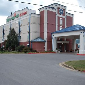 Mountain Inn & Suites Erwin Exterior photo