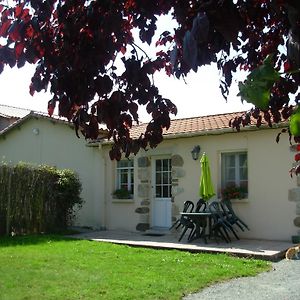 Bed and Breakfast La Libaudiere Pouzauges Exterior photo